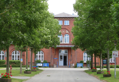 Die Vedsted-Hviding Station wurde 1923 zu einer psychiatrischen Klinik und 2015 zu einem Asylzentrum. Das Gebiet ist als Naturschutzgebiet ausgewiesen. Foto: Charlotte Lindhardt.